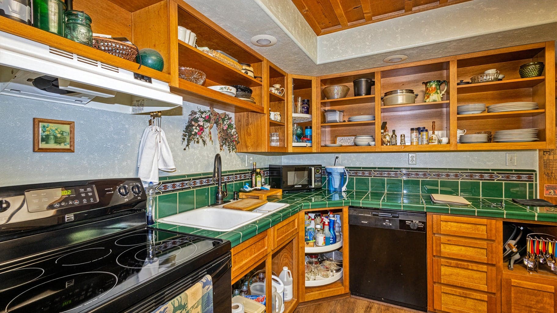 Photo of 4901 Thompson Creek 5 of 25