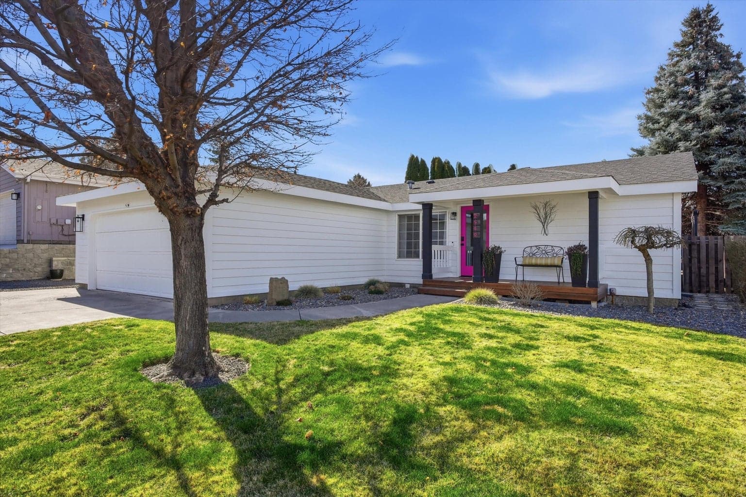 HOA maintained lawn means no grass to mow and more time on the trails.