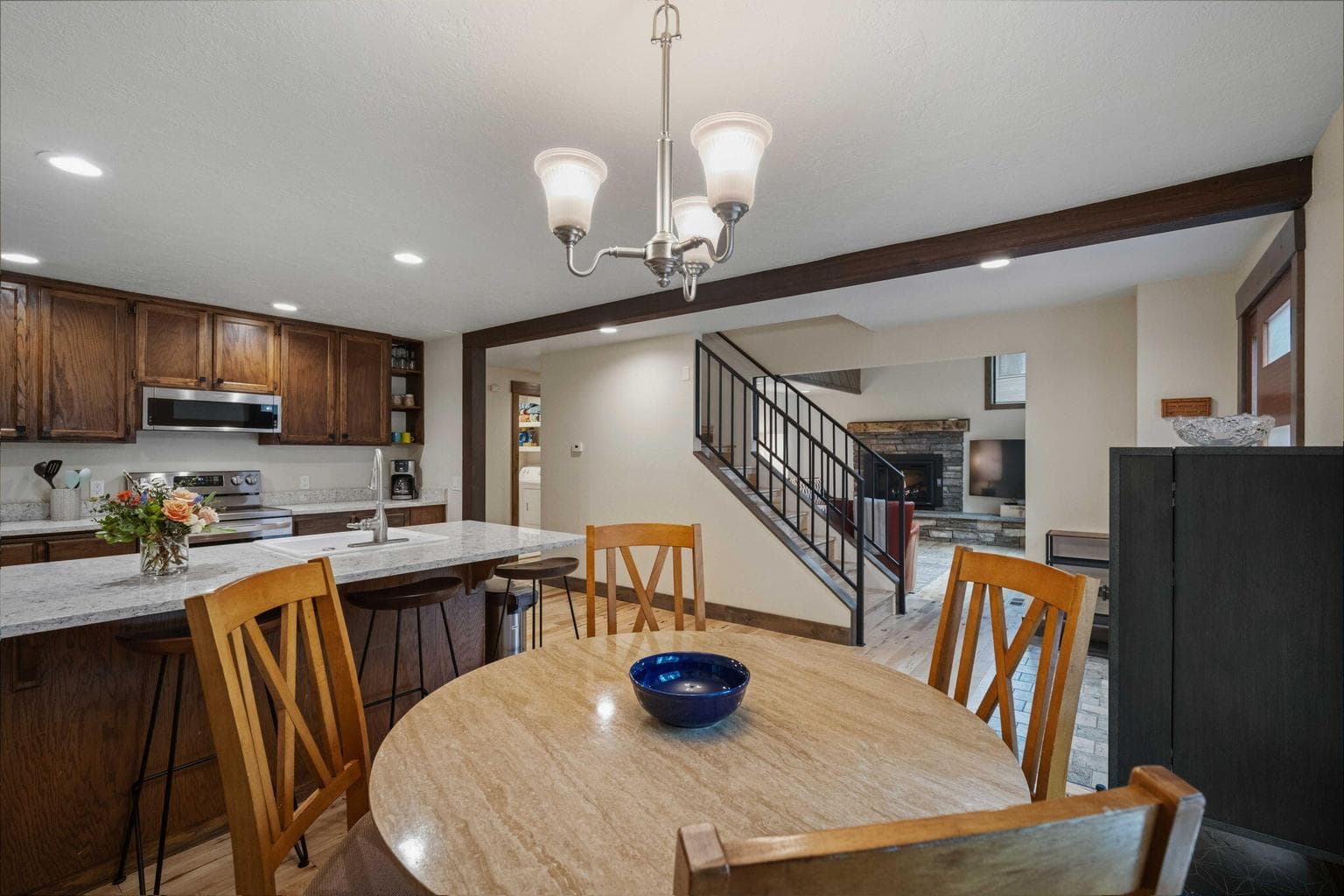 Photo of 57548 Lark Lane 10 of 45