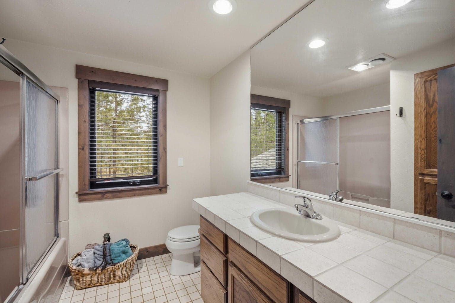 Photo of 57548 Lark Lane 31 of 45