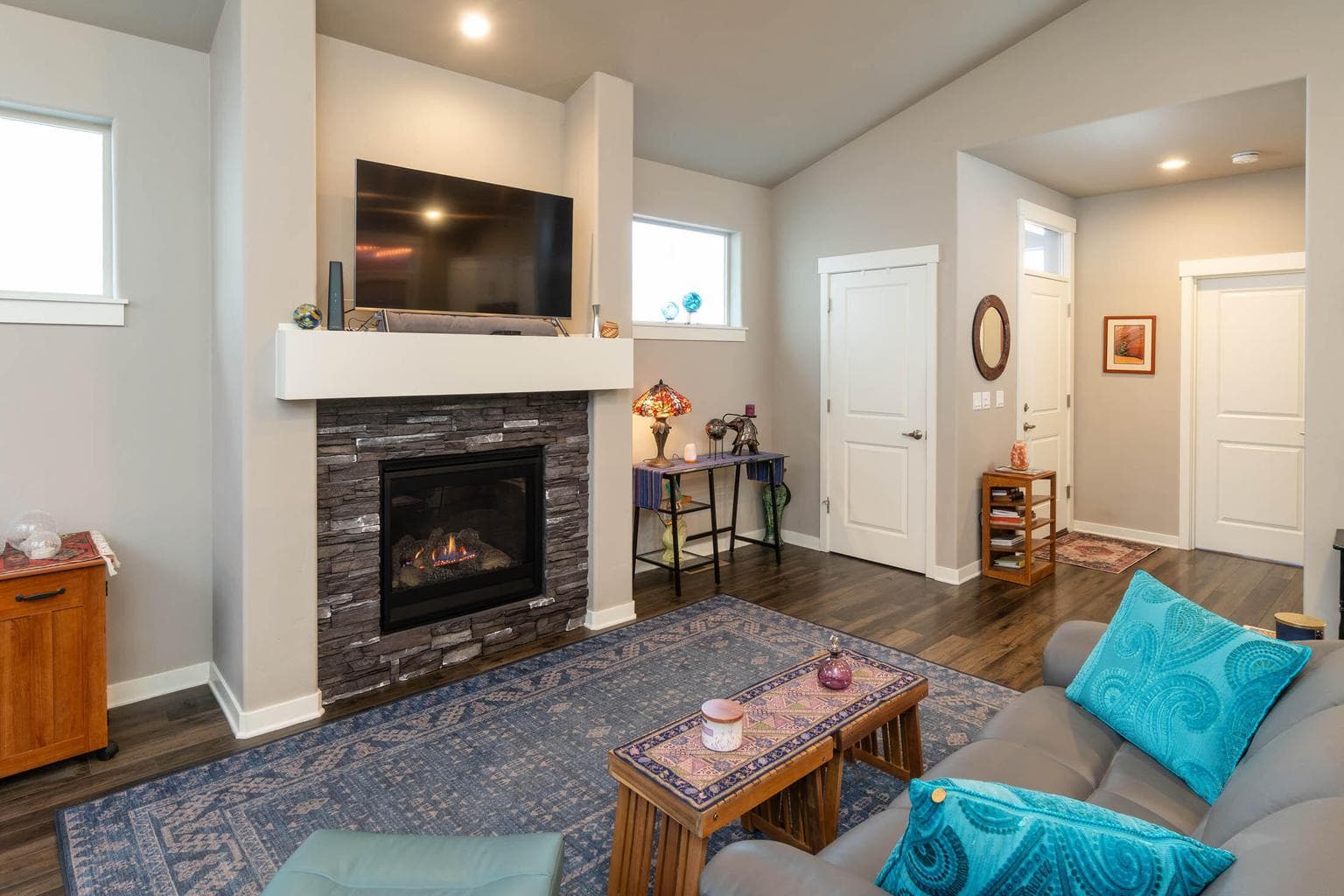 greatroom to entry view