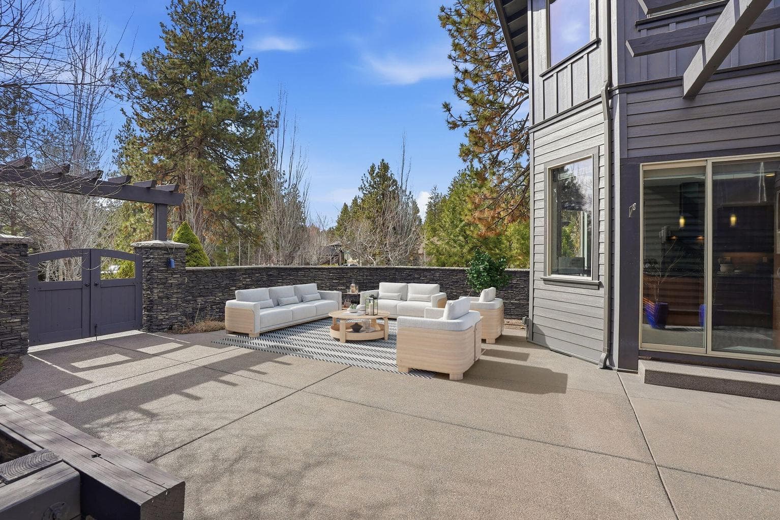 Photo of 2538 Hosmer Lake 5 of 39