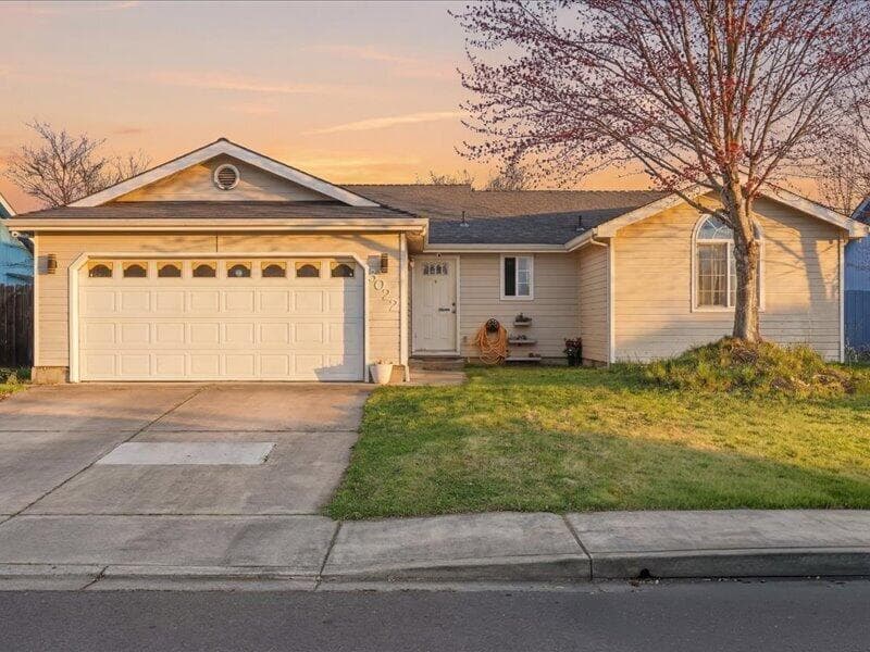 8022 Thunderhead, White City, 97503