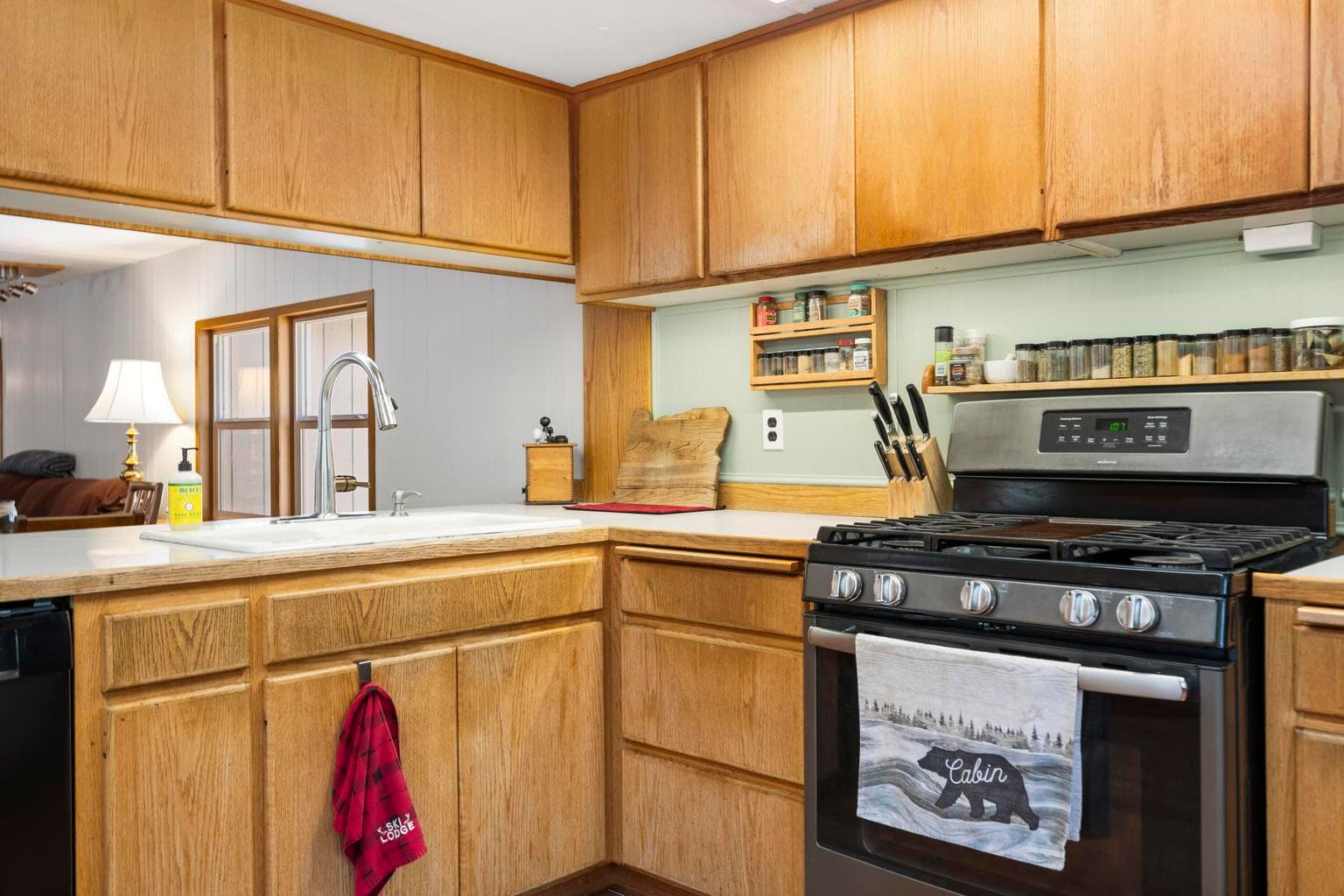 Photo of 15020 Yorkie Lane 8 of 44