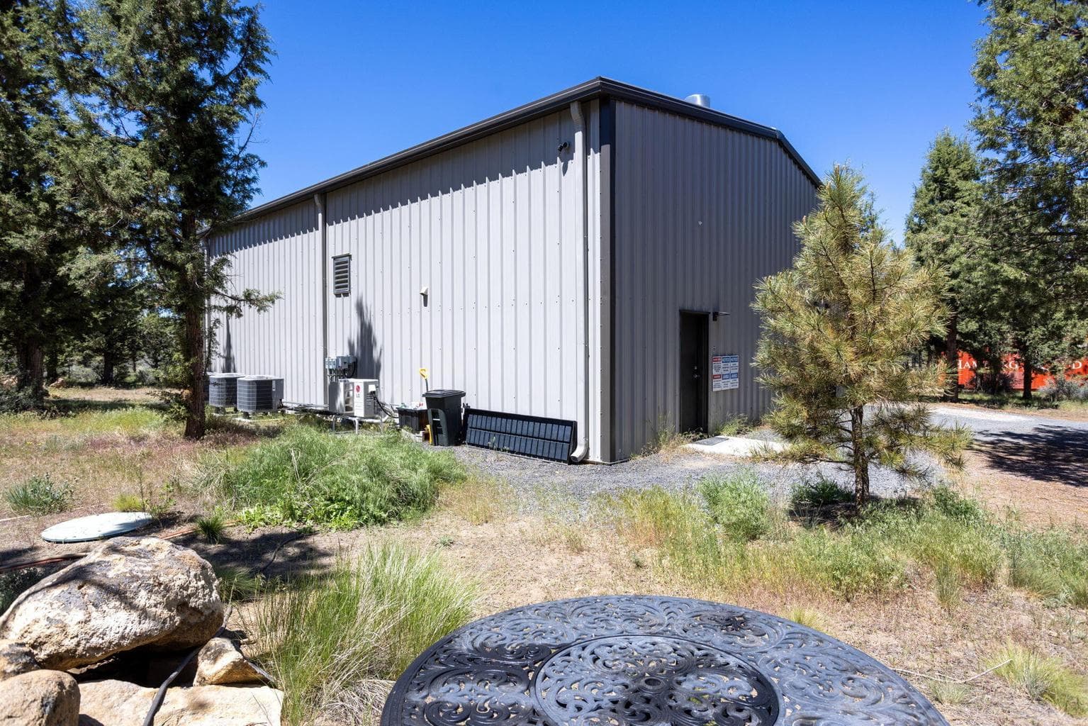 Photo of 18785 Tumalo Reservoir Road 12 of 28