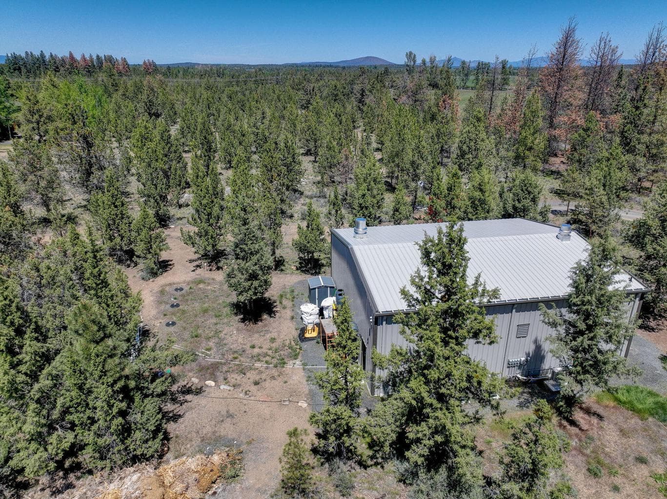 Photo of 18785 Tumalo Reservoir Road 13 of 28