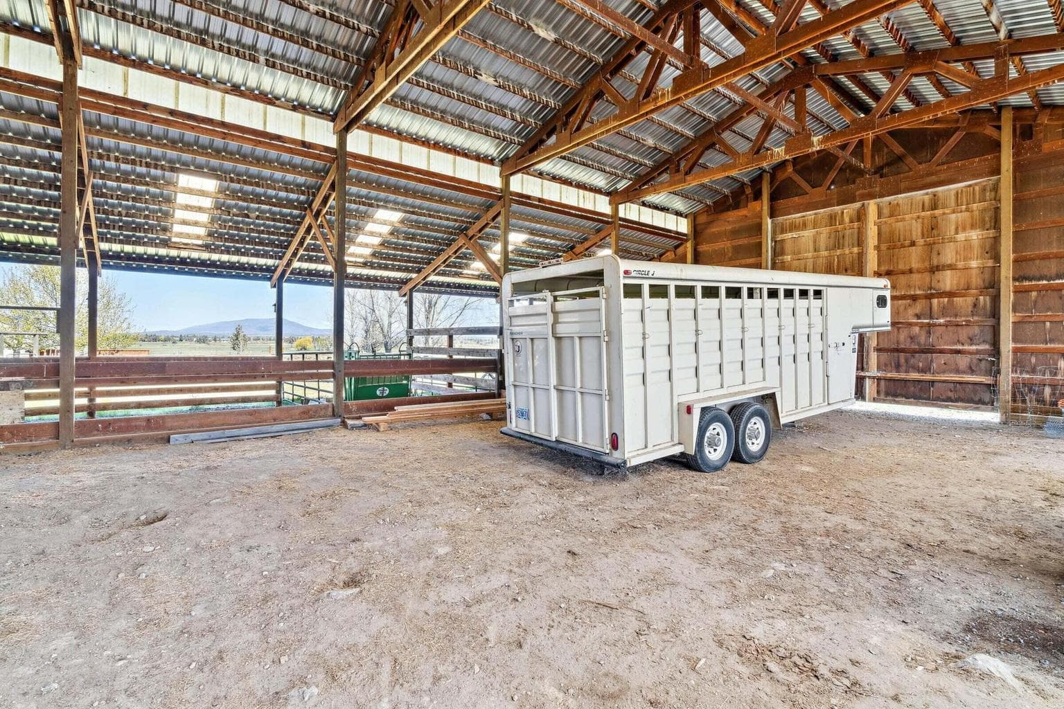 Photo of 4088 SW Minson Road 25 of 47