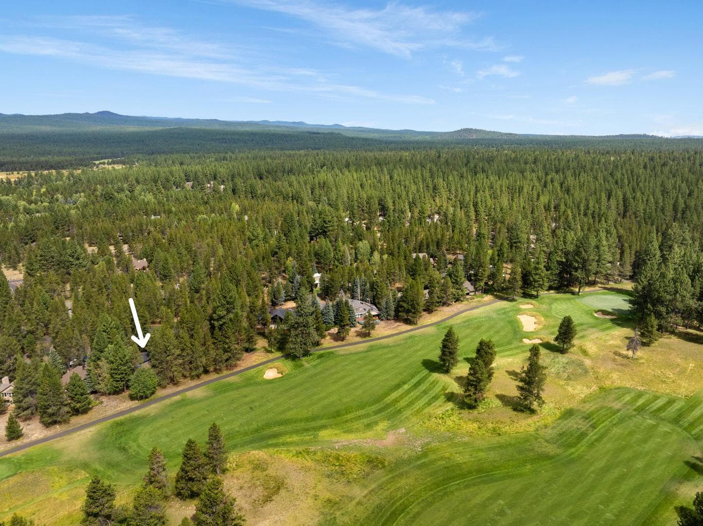 Photo of 57308 Approach Lane 37 of 41