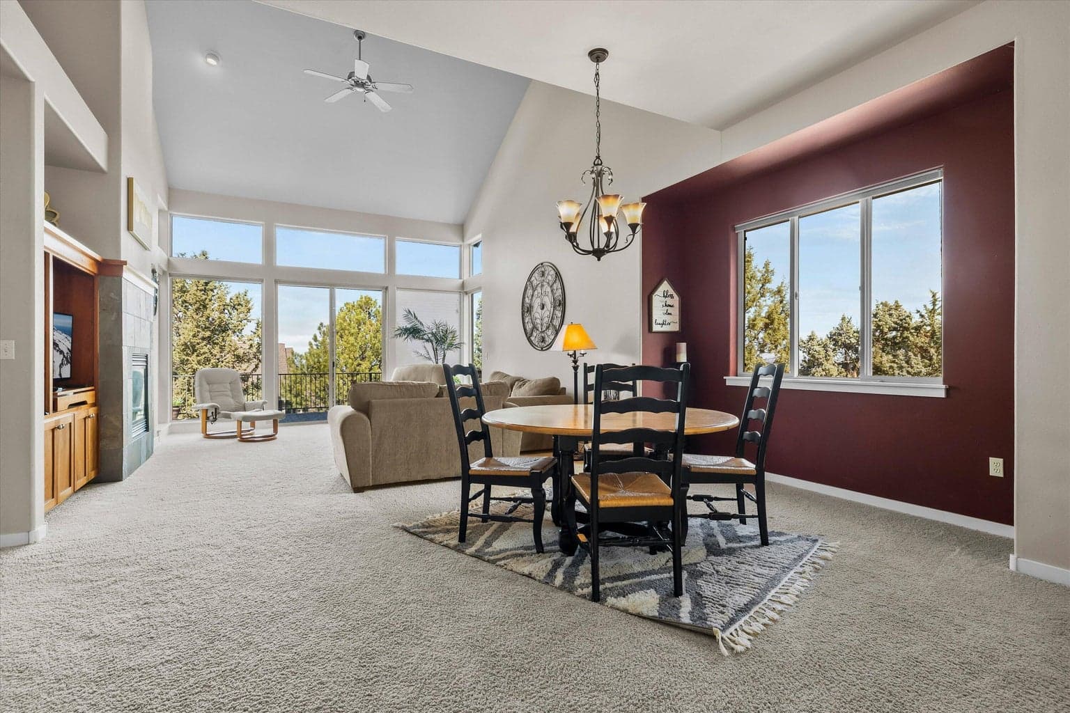 Photo of 10879 Village 4 of 37