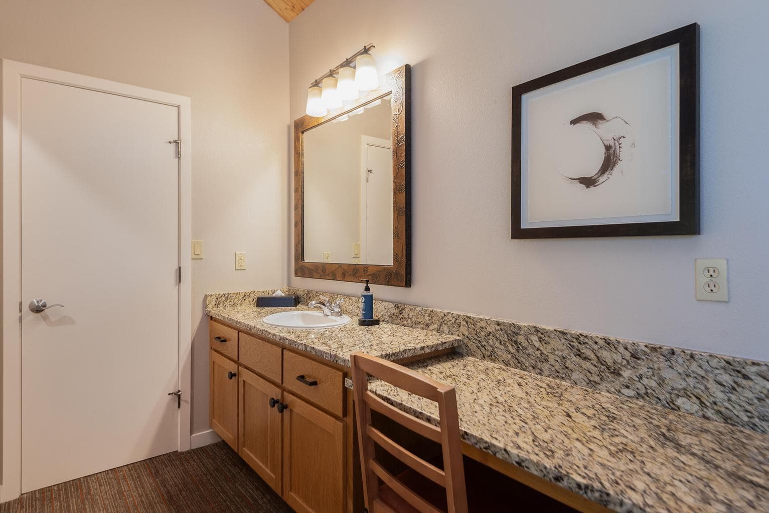 Photo of 18575 SW Century Drive 28 of 33