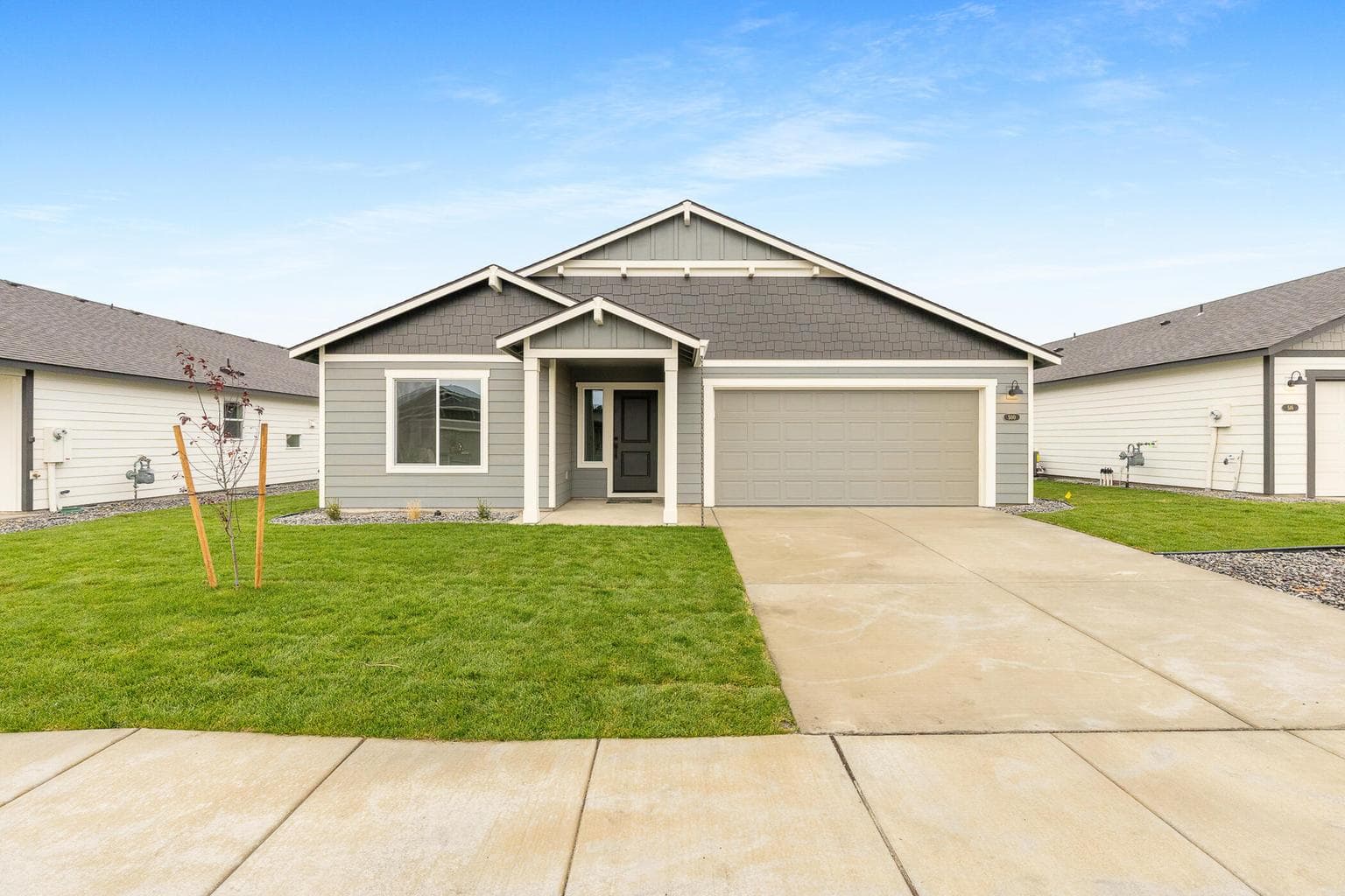 Photo of 1483 NW Willow Parkway Road 2 of 23