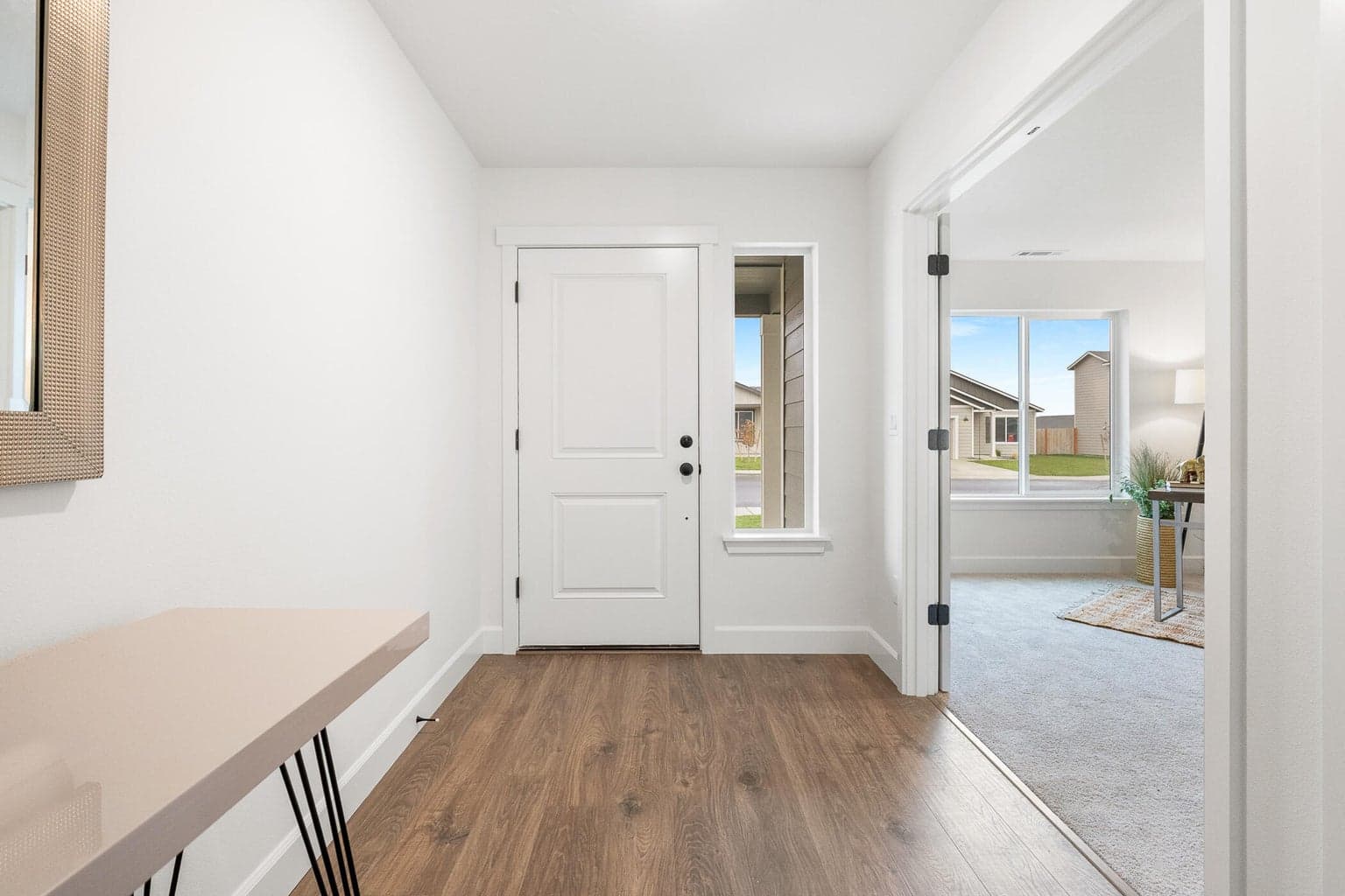 Photo of 1483 NW Willow Parkway Road 3 of 23
