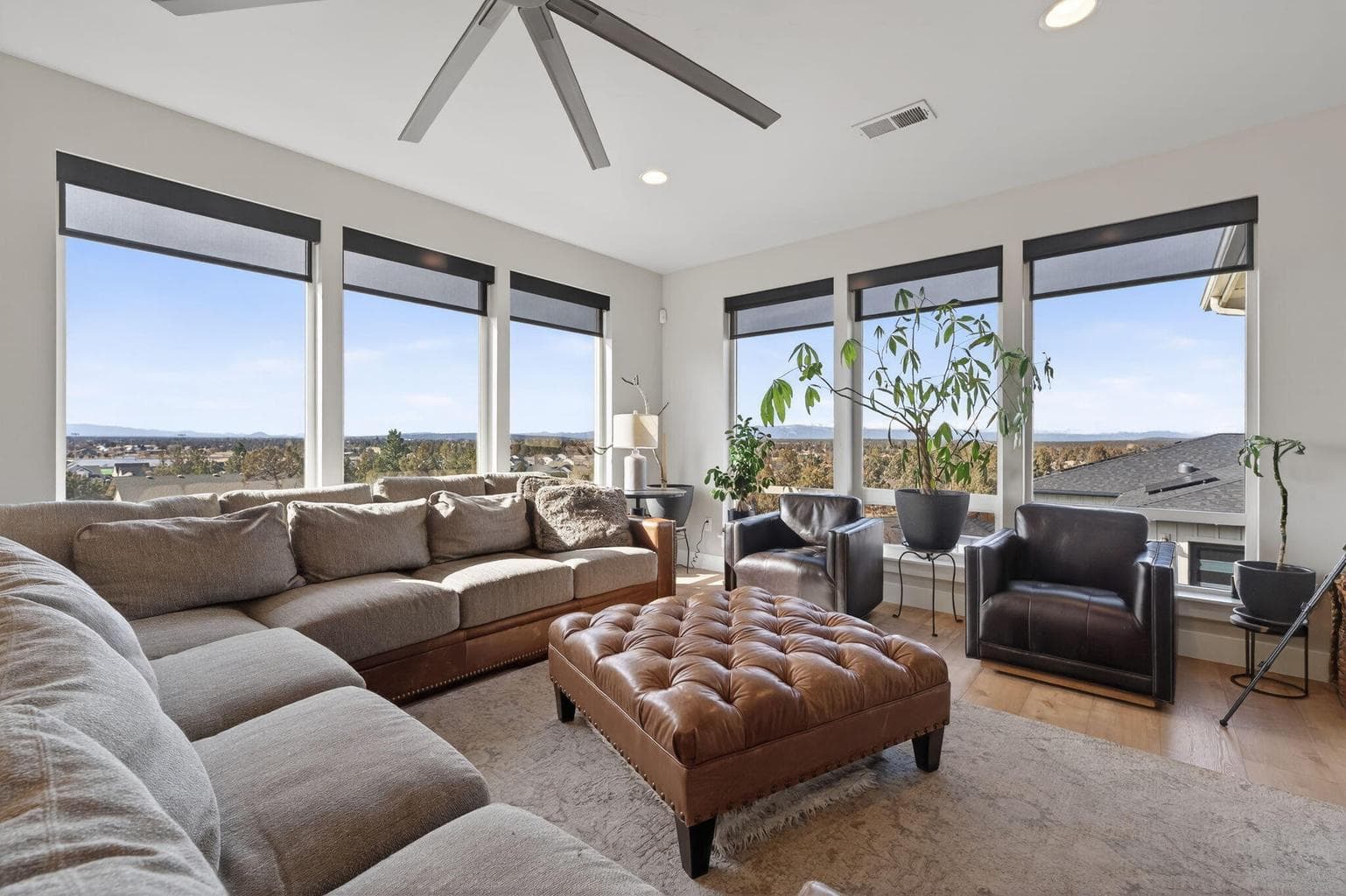 Photo of 3781 SW 43rd Street 21 of 58