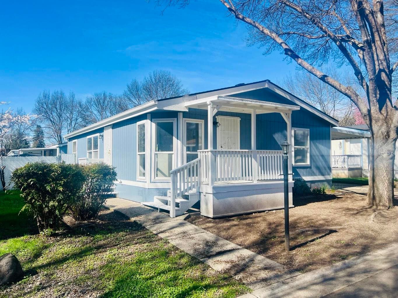 633 Archwood