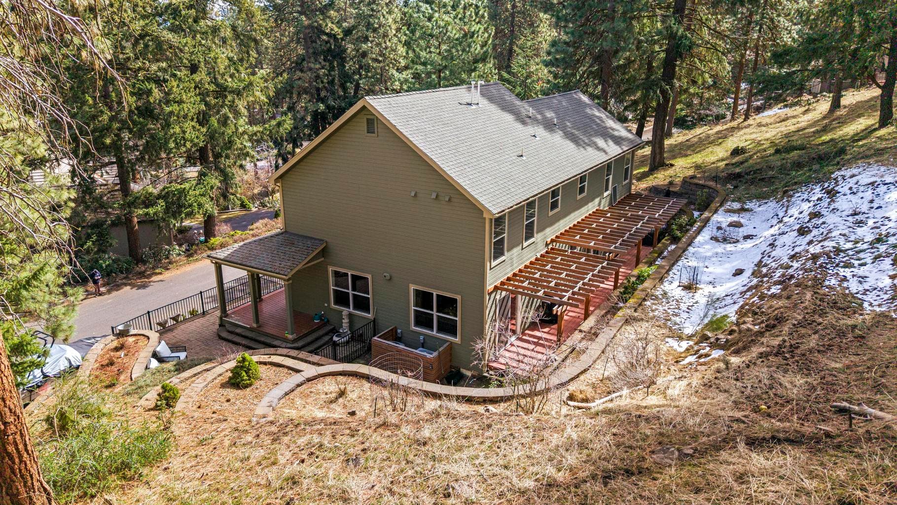 Photo of 840 Ponderosa 3 of 51