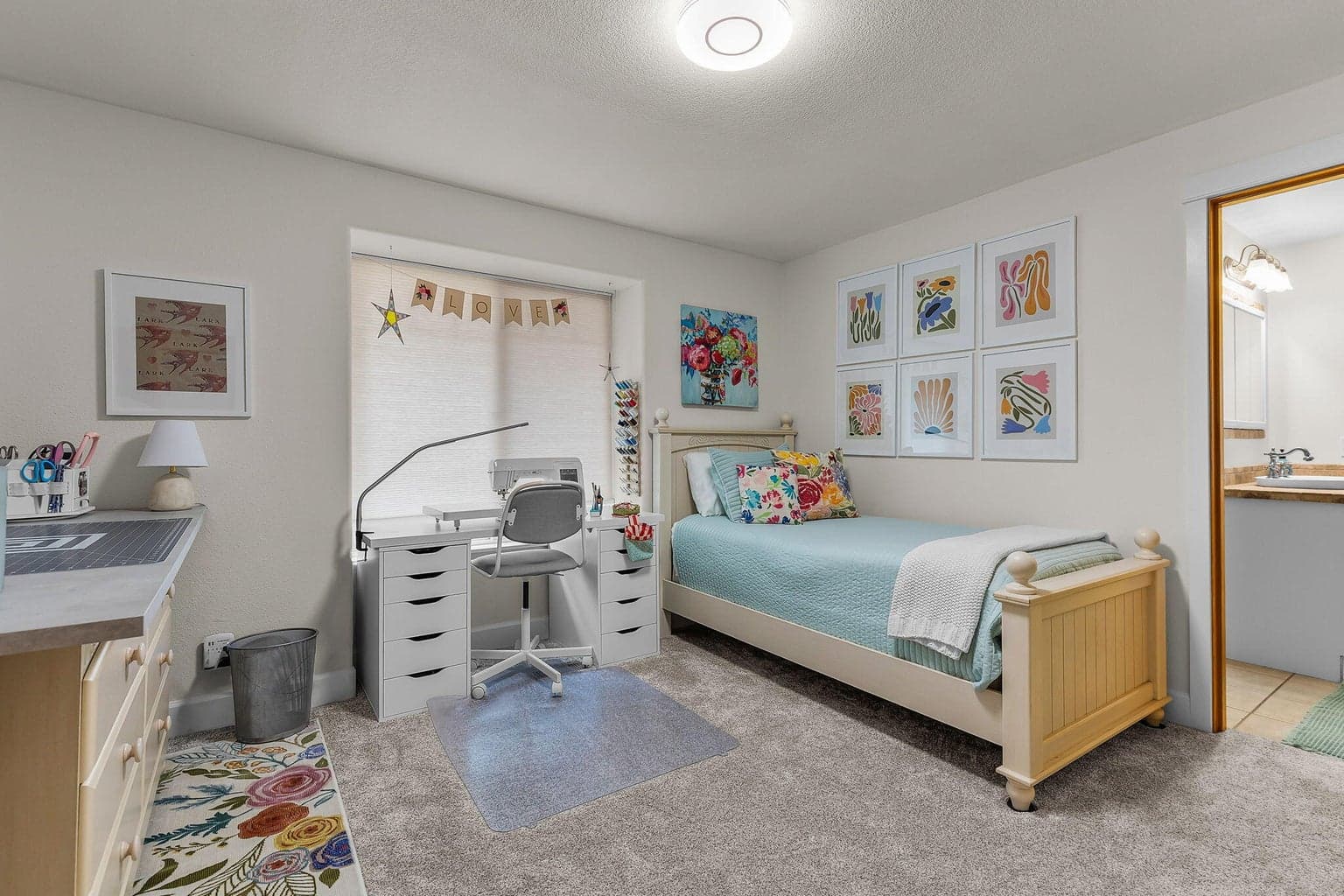 Photo of 1042 NE Upper Drive 20 of 42