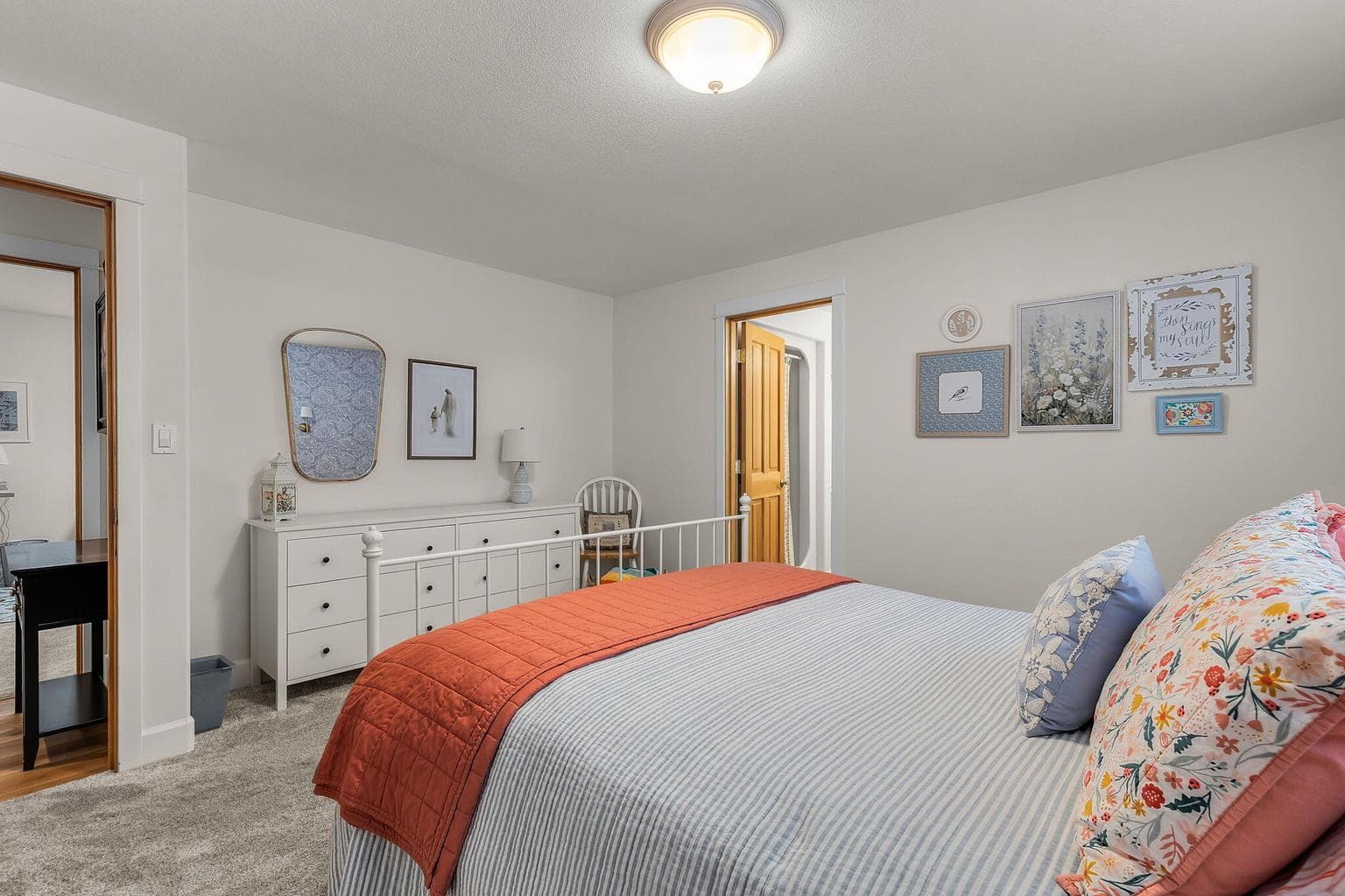 Photo of 1042 NE Upper Drive 26 of 42