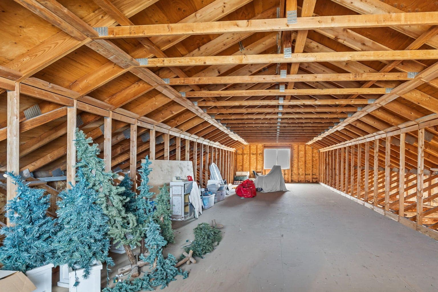 Photo of 1042 NE Upper Drive 40 of 42