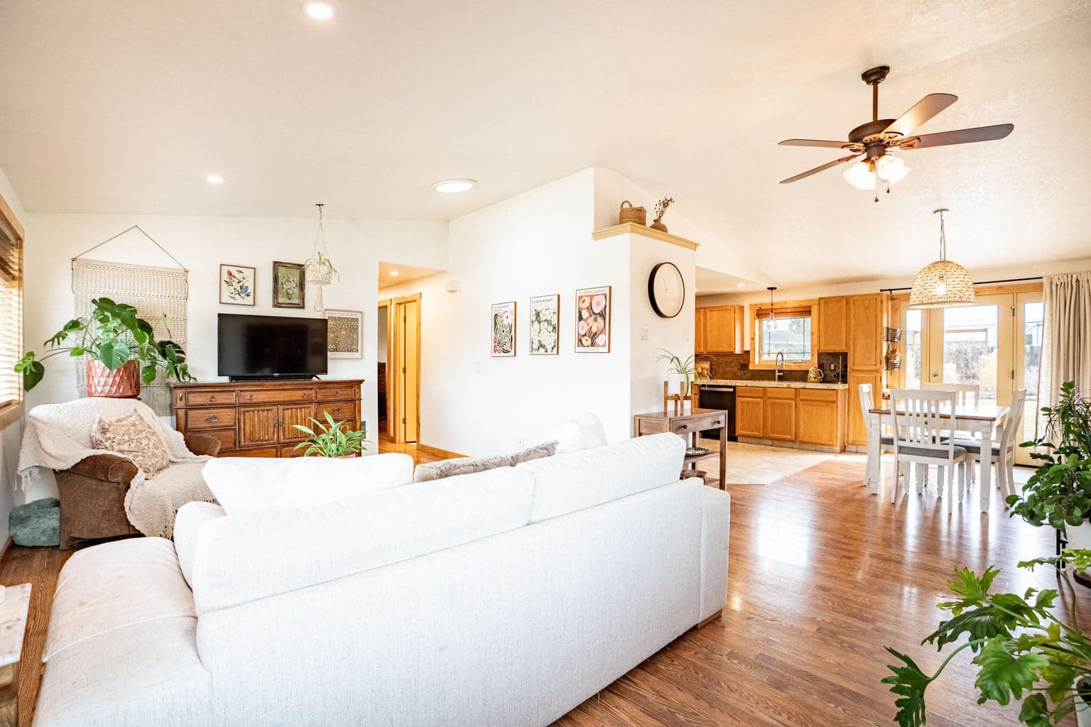 Photo of 1726 35th 5 of 31