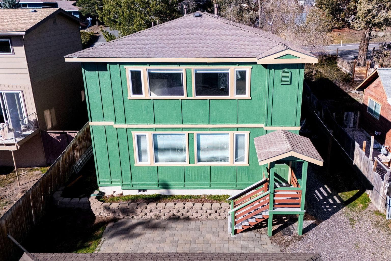 Photo of 919 NW Portland Avenue 24 of 28