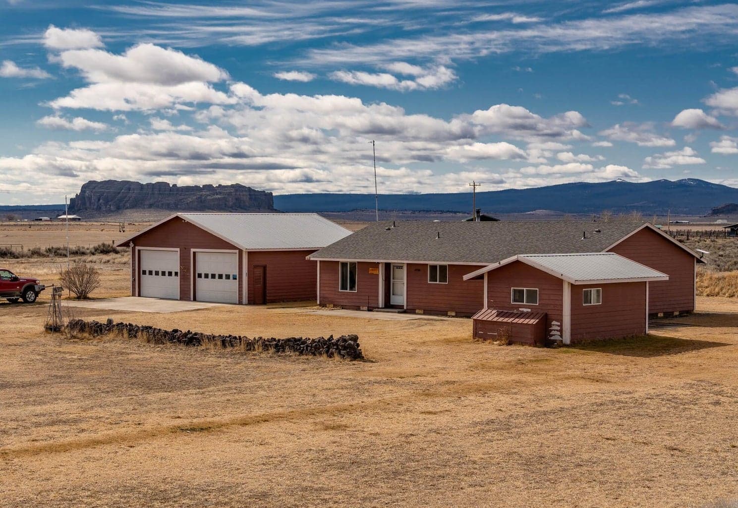 Amazing Property in Ft Rock, OR