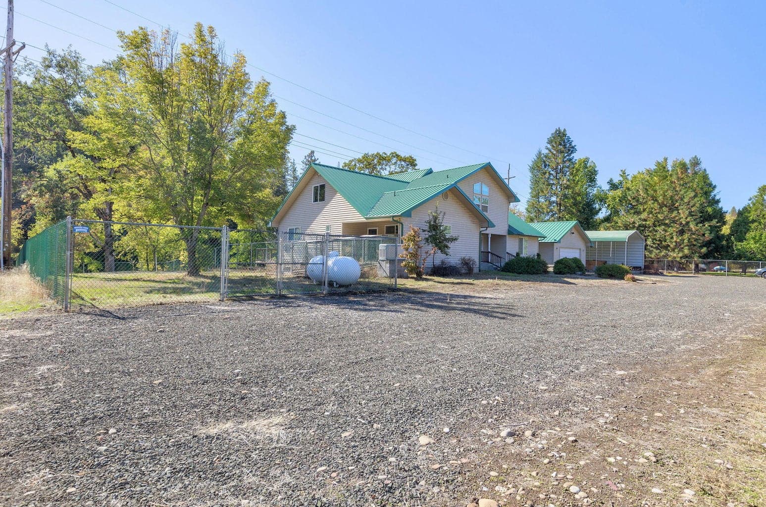 Photo of 26268 Oregon 62 3 of 53