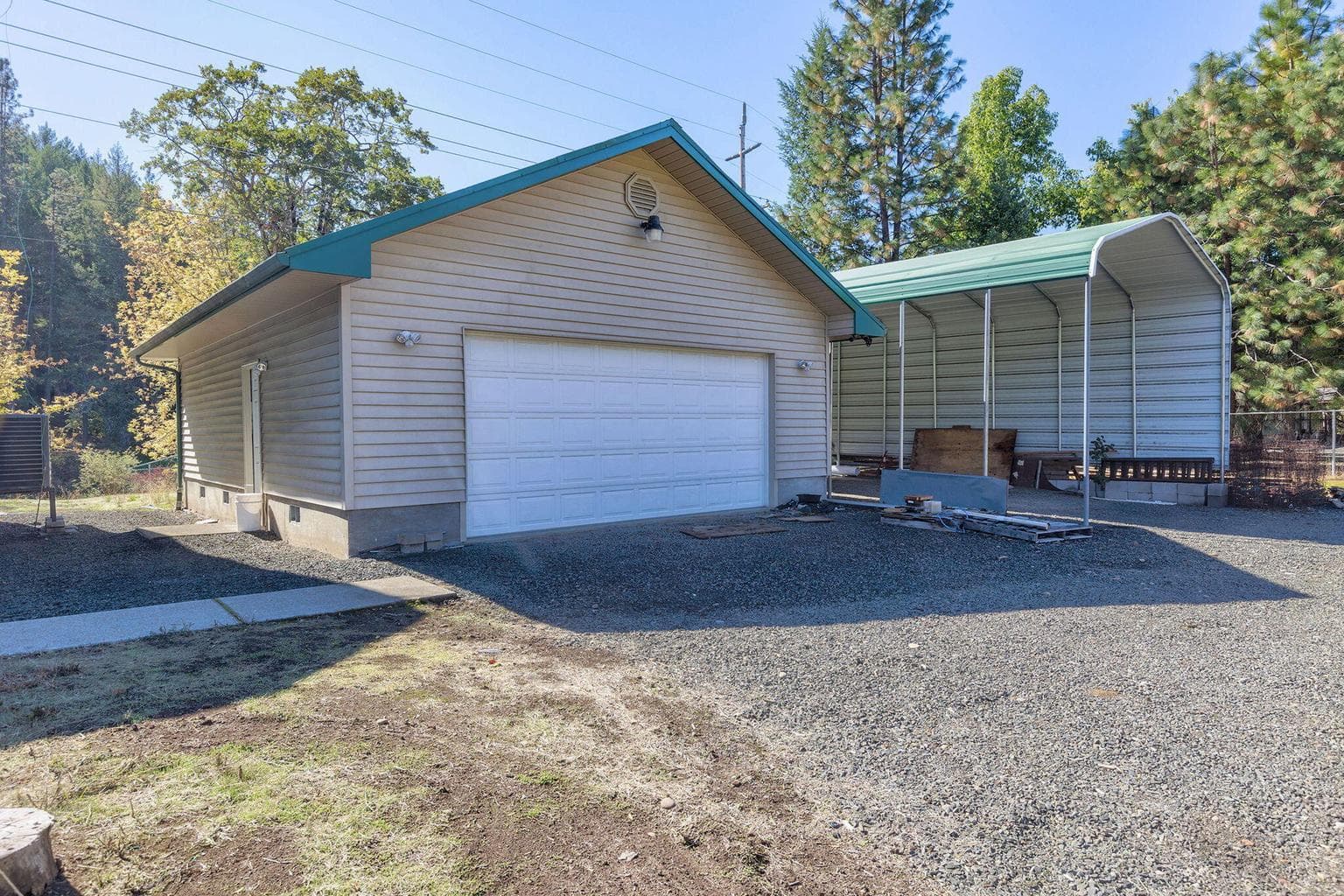 Photo of 26268 Oregon 62 4 of 53