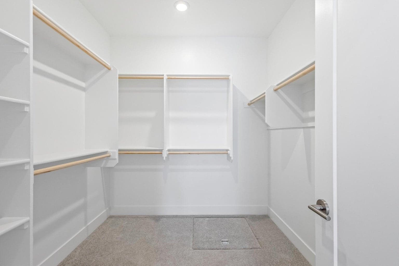 Photo of 4065 SW 47th Street 15 of 35