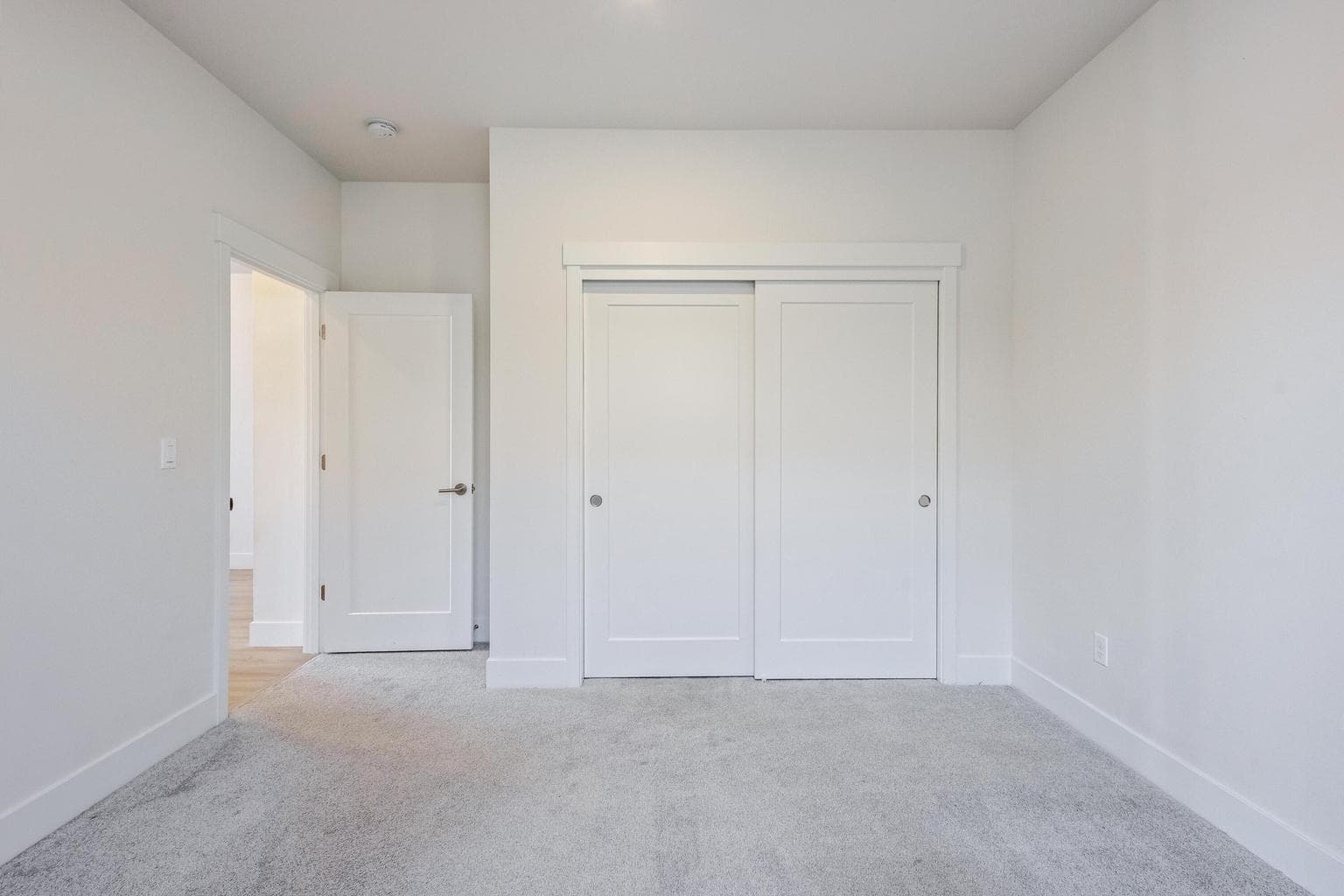 Photo of 4065 SW 47th Street 20 of 35