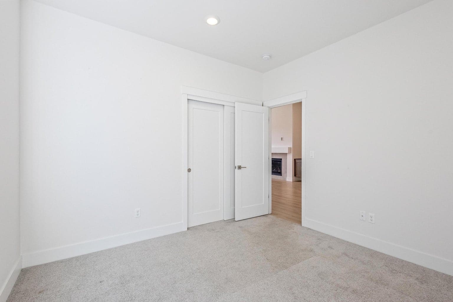 Photo of 4065 SW 47th Street 23 of 35
