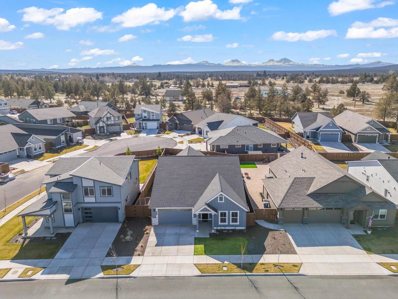 Photo of 4065 SW 47th Street 33 of 35