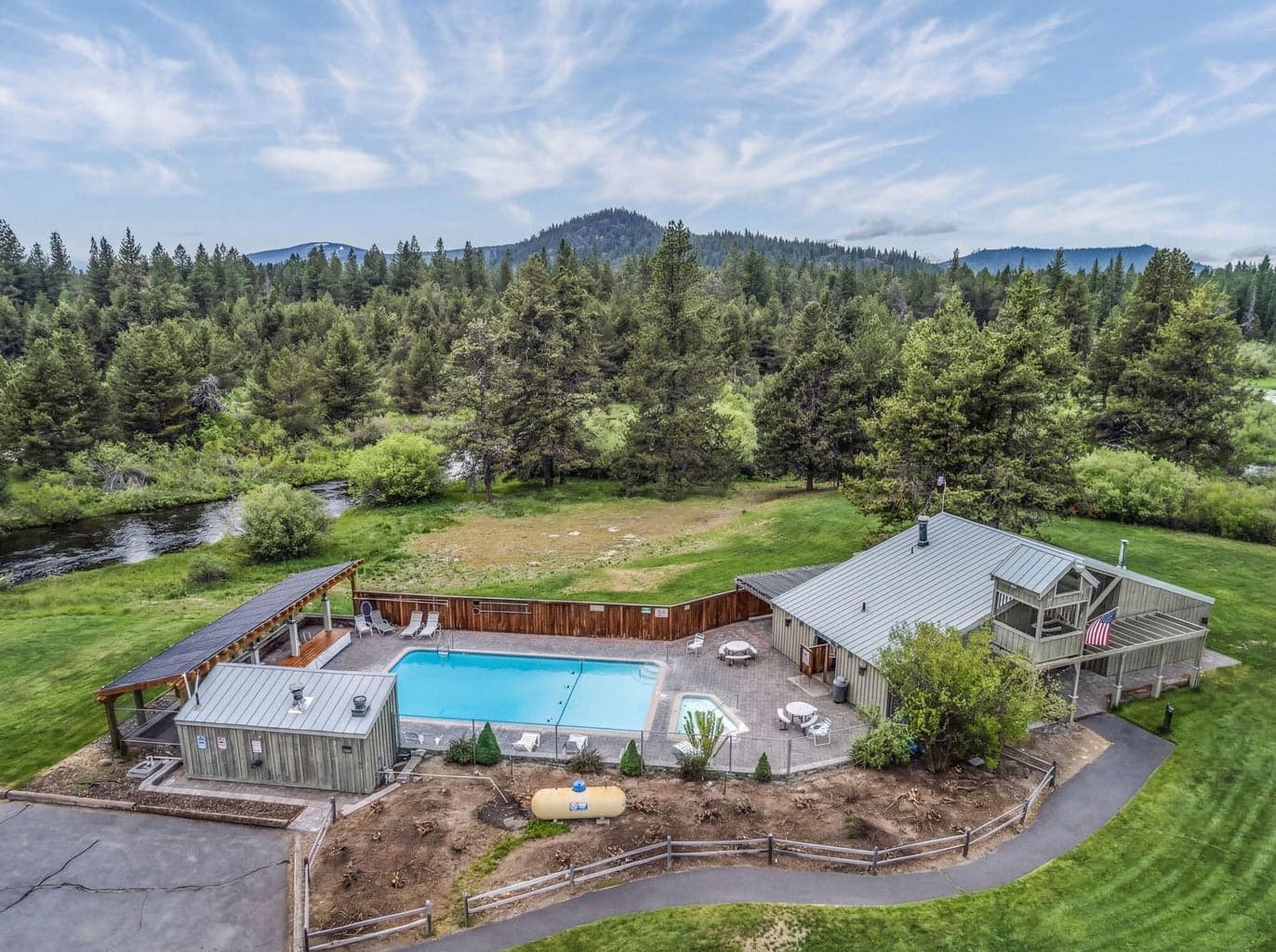 Community Clubhouse & Pool