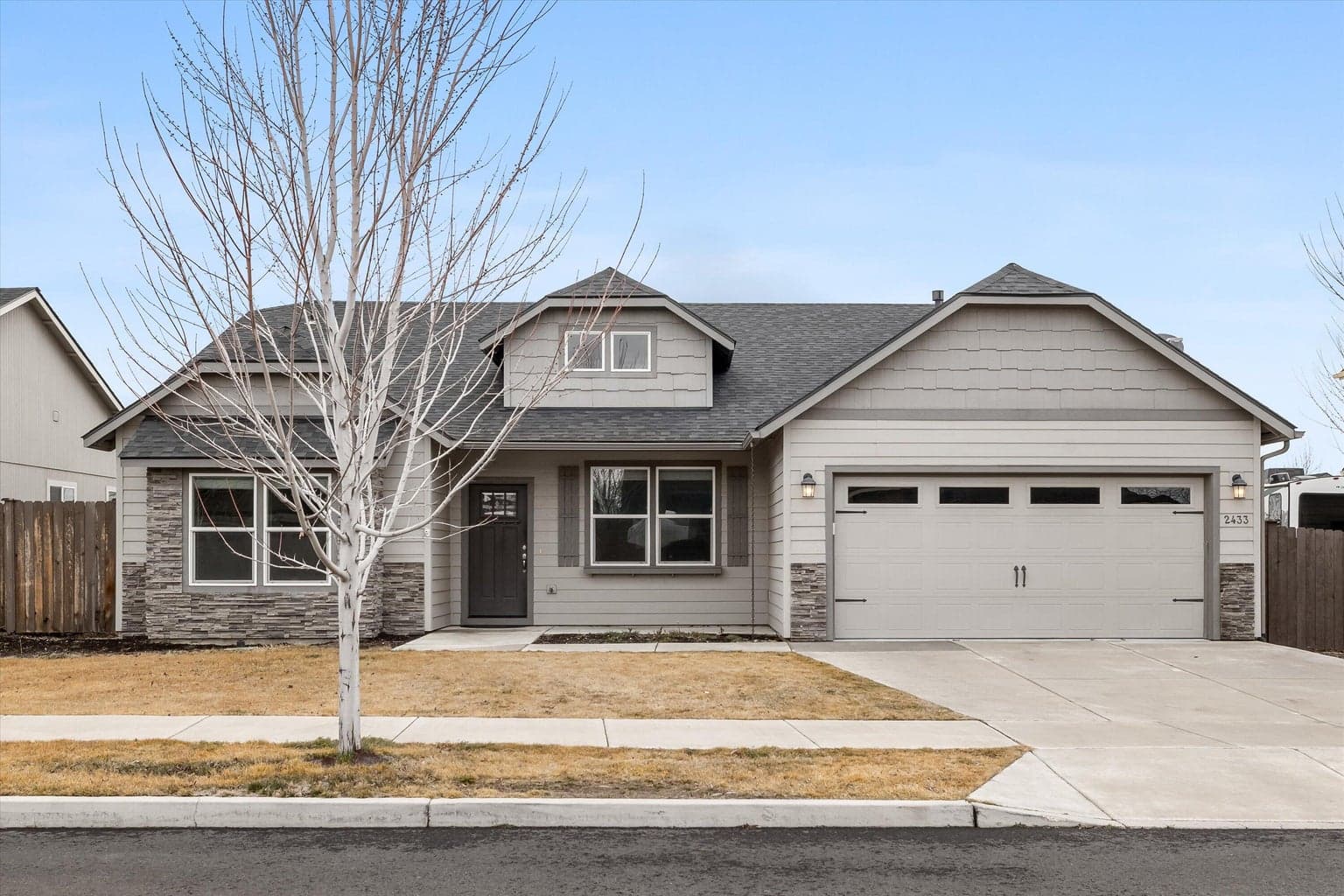 2433 Hazelwood