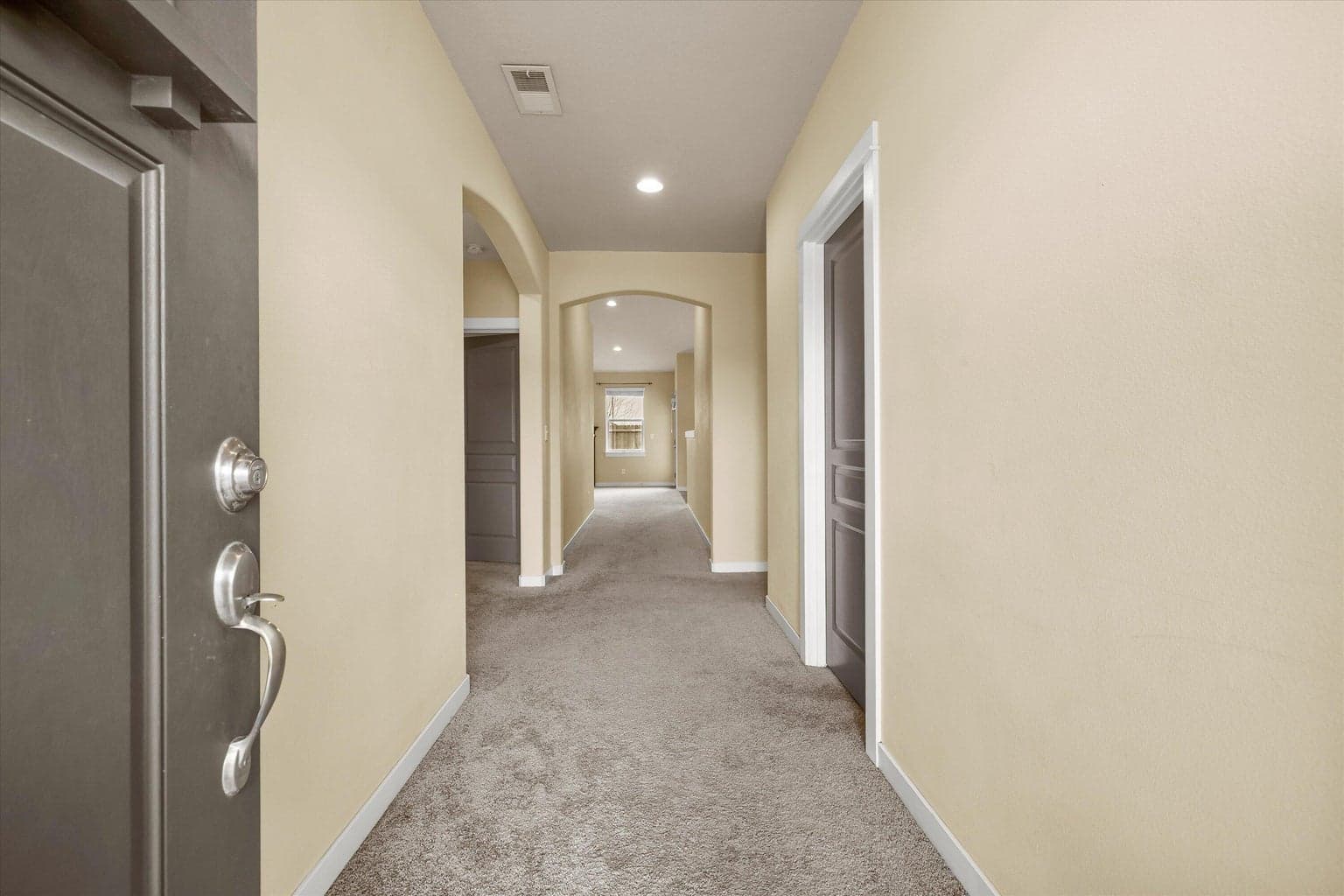 Photo of 2433 Hazelwood 4 of 39