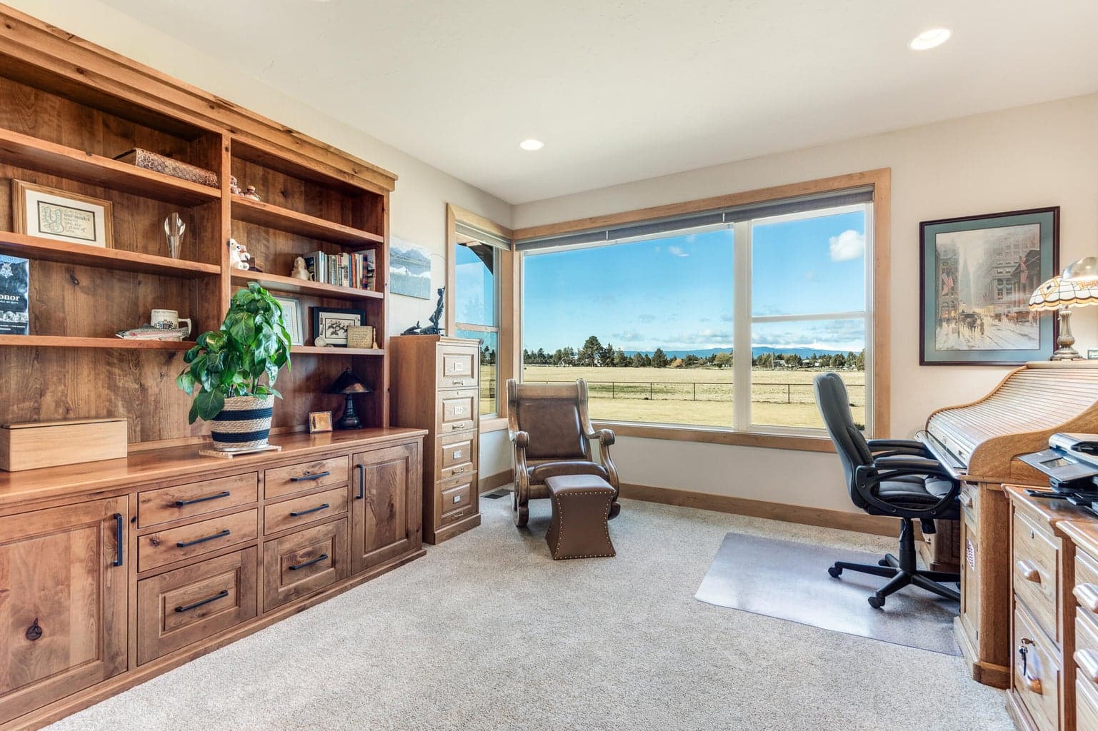 Photo of 64146 Pioneer Loop 18 of 57