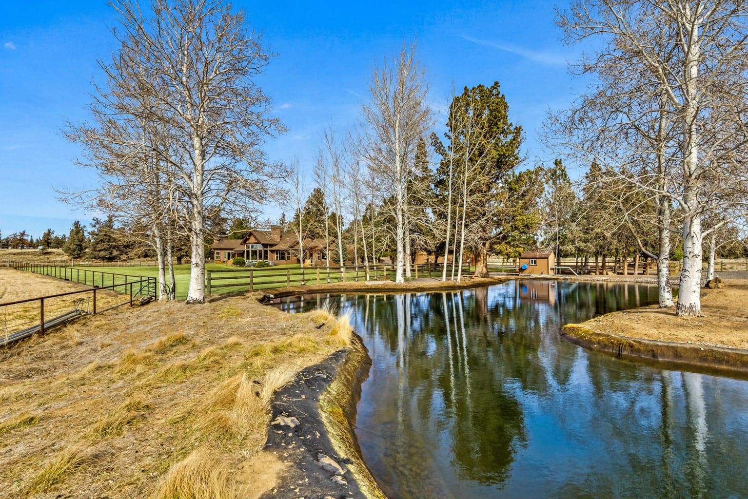 Photo of 64146 Pioneer Loop 39 of 57