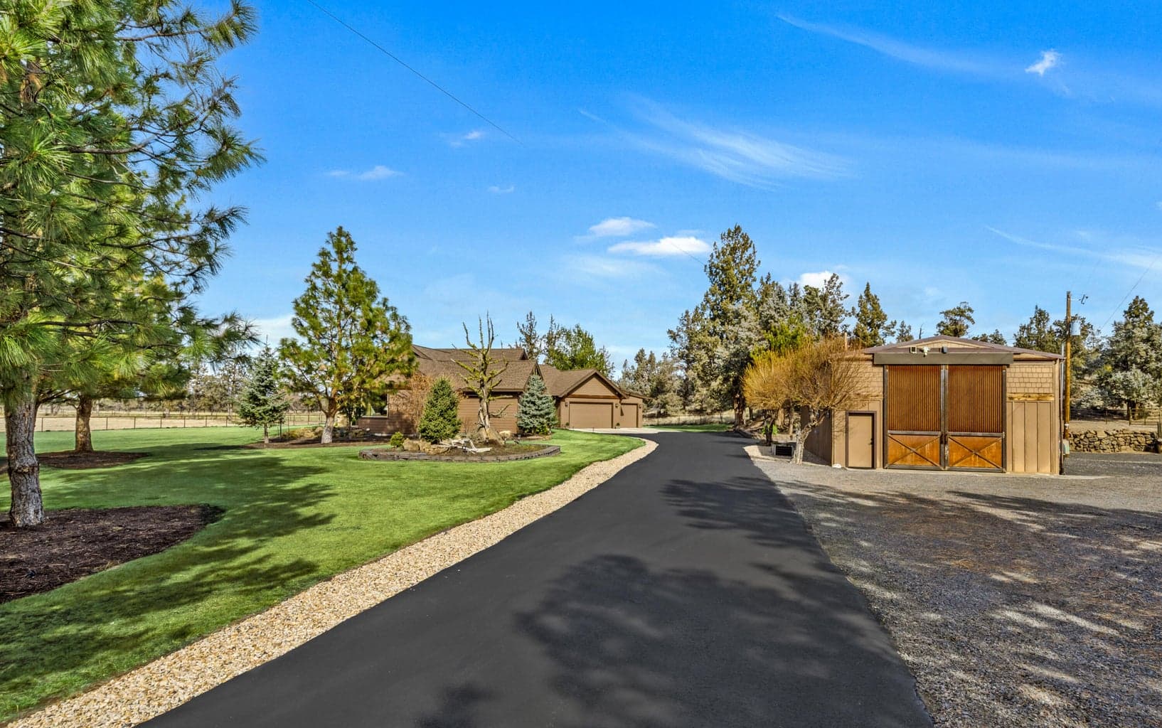 Photo of 64146 Pioneer Loop 42 of 57