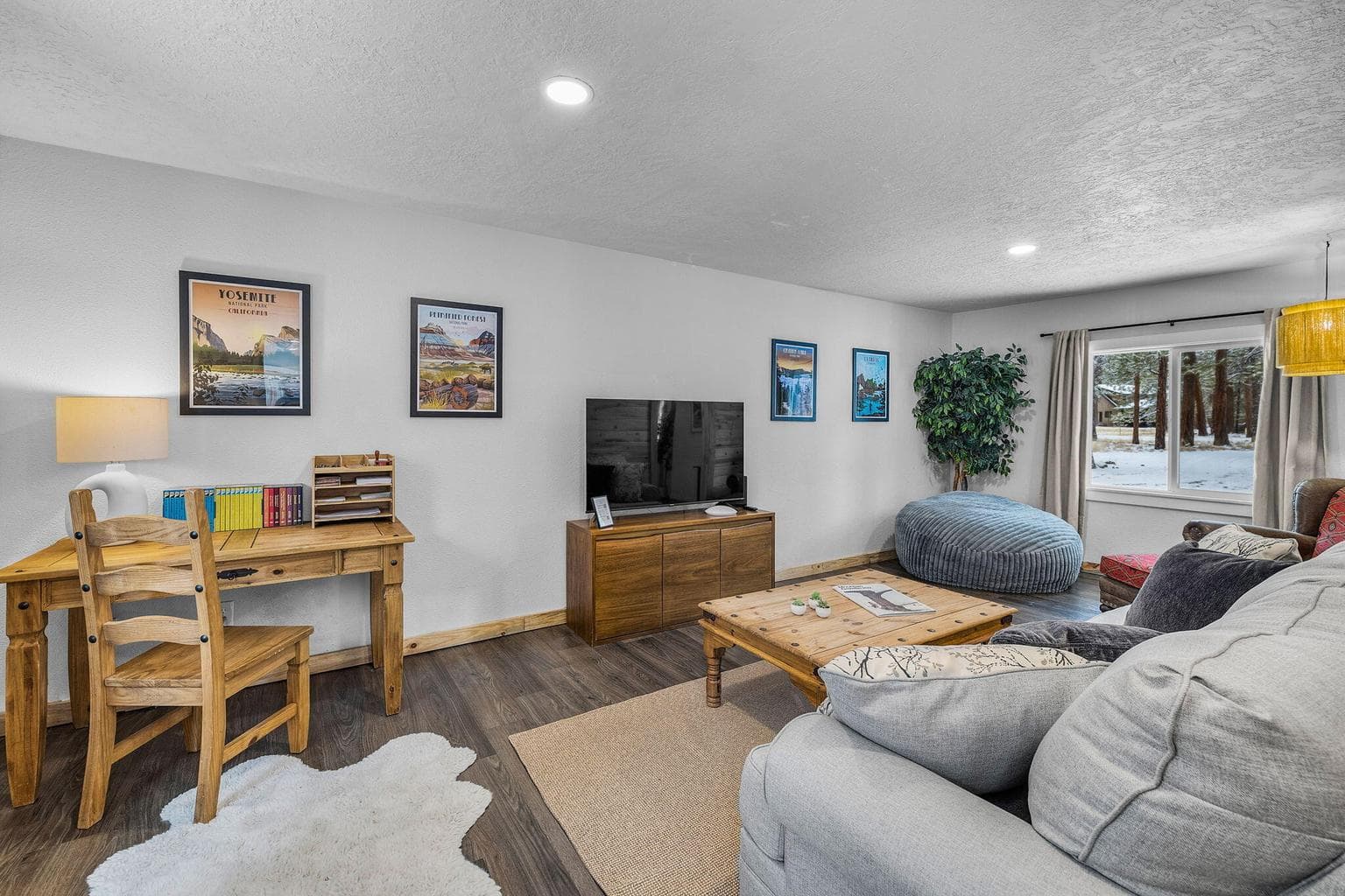 Photo of 69322 Hackamore 21 of 50
