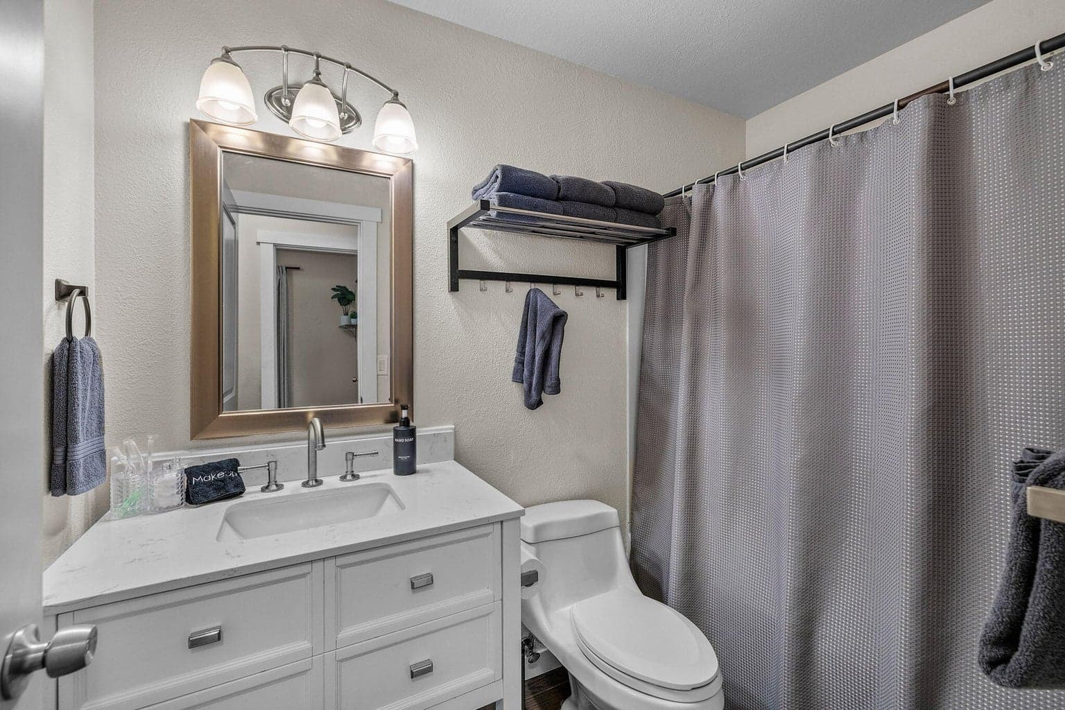 Photo of 69322 Hackamore 34 of 50