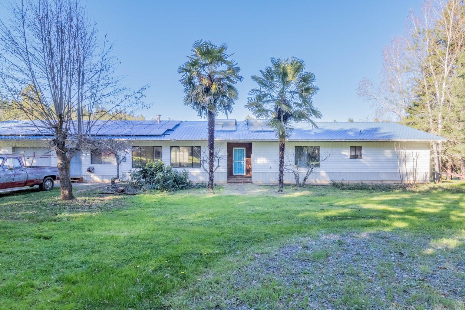 Photo of 230 Hussey 4 of 55