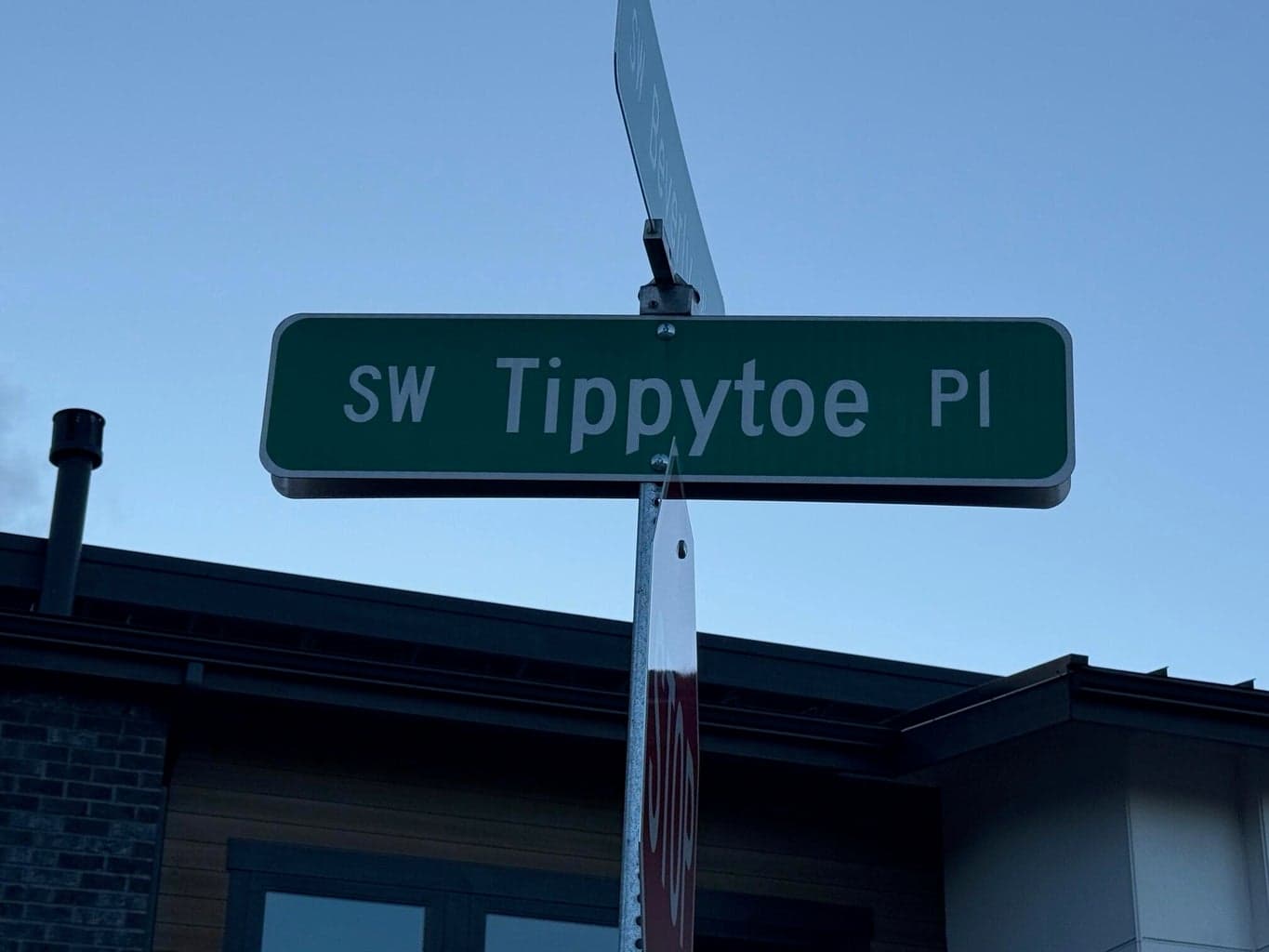 Photo of 61175 SW Tippytoe Place 26 of 33