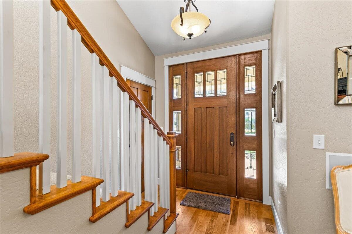 Photo of 4575 Hathaway 6 of 56