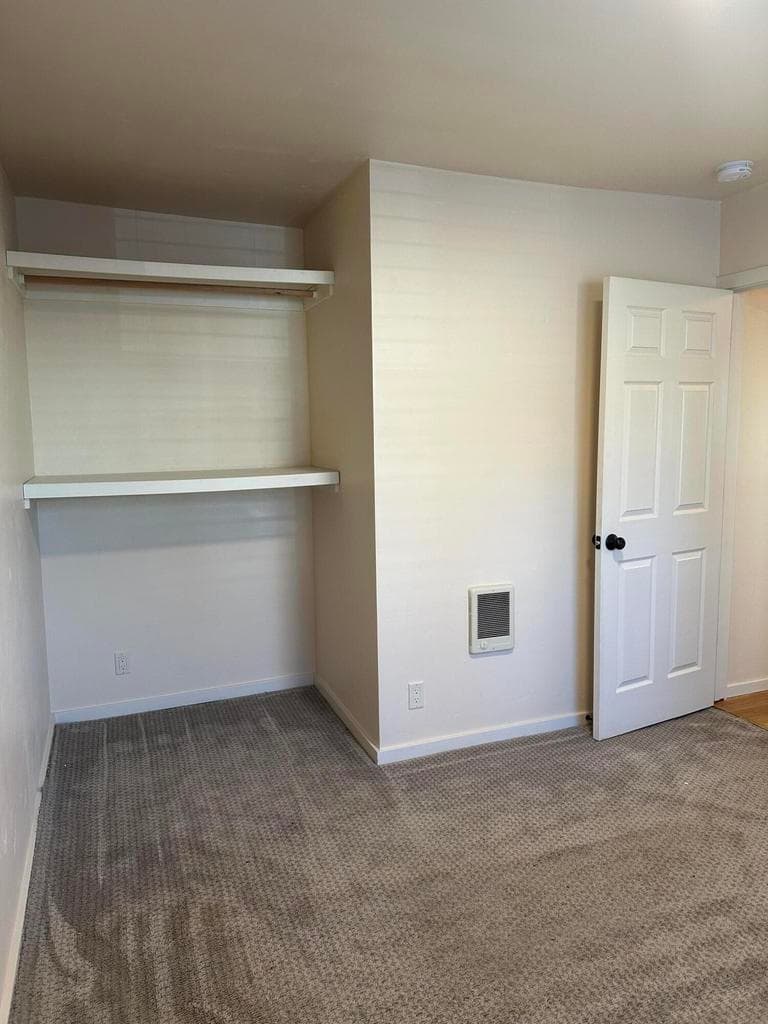 Photo of 558 NE Lafayette Avenue 31 of 36