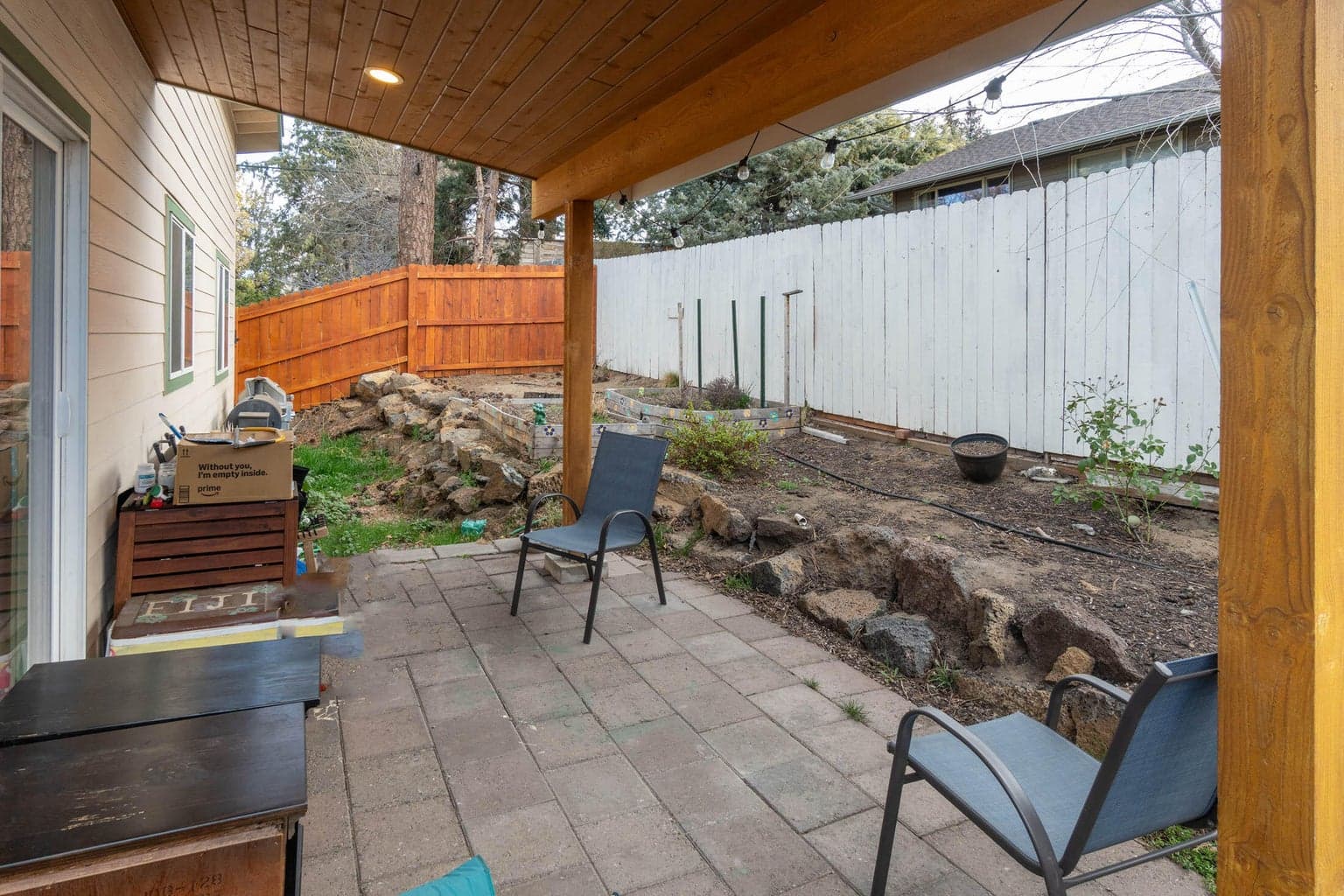 Photo of 566 NE Lafayette Avenue 24 of 31