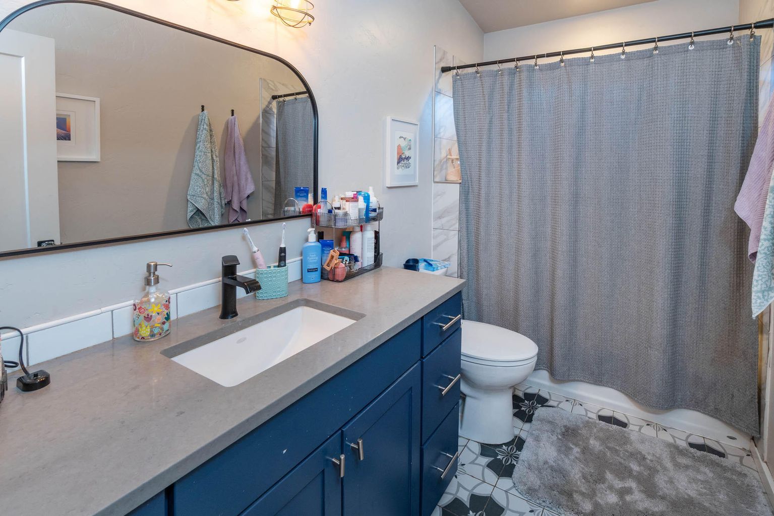 Photo of 566 NE Lafayette Avenue 21 of 31