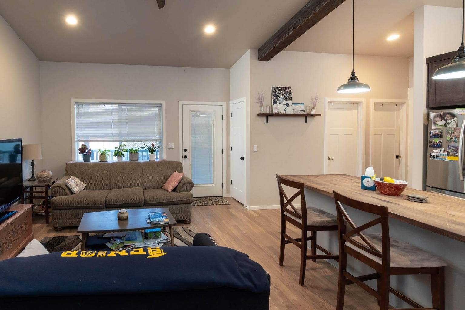 Photo of 566 NE Lafayette Avenue 6 of 31