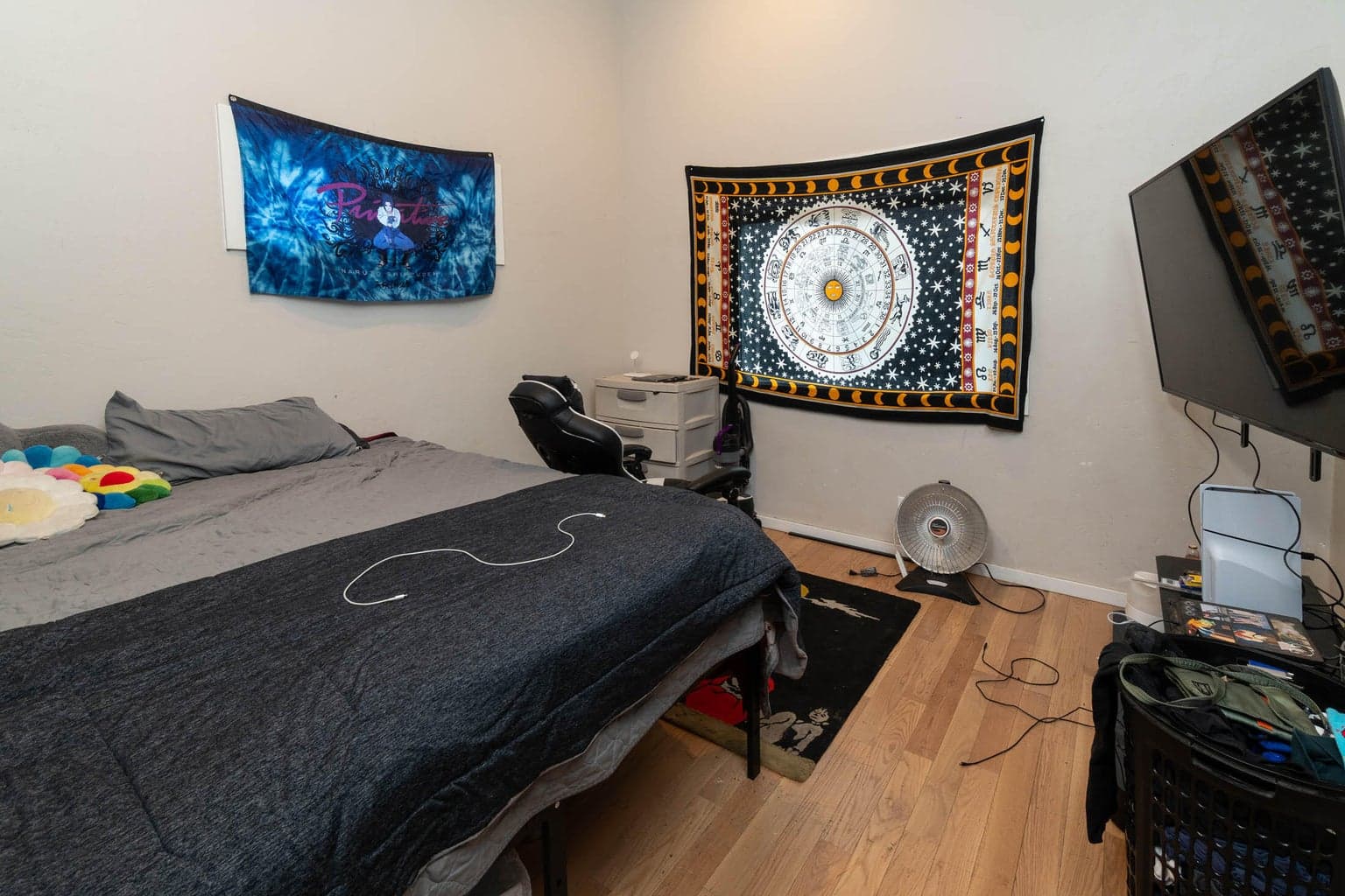 Photo of 566 NE Lafayette Avenue 13 of 31