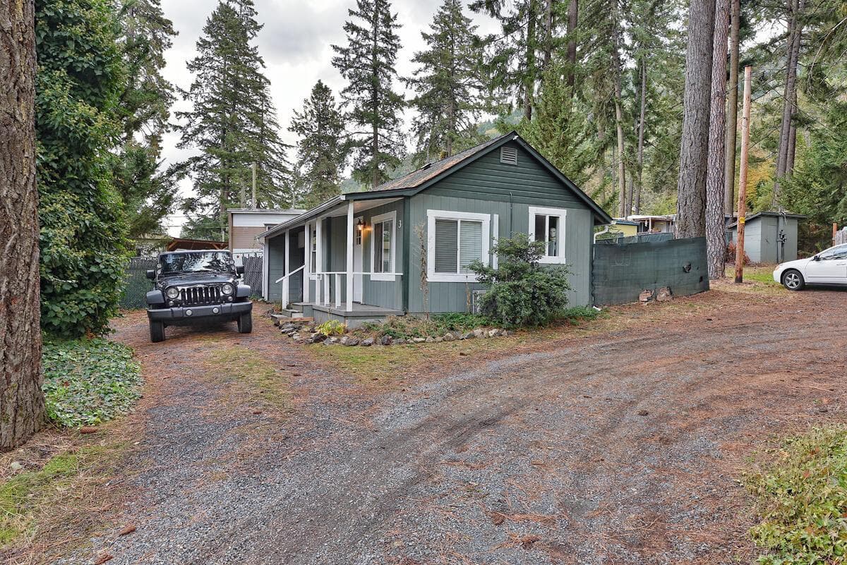 Photo of 3251 Rogue River 5 of 34