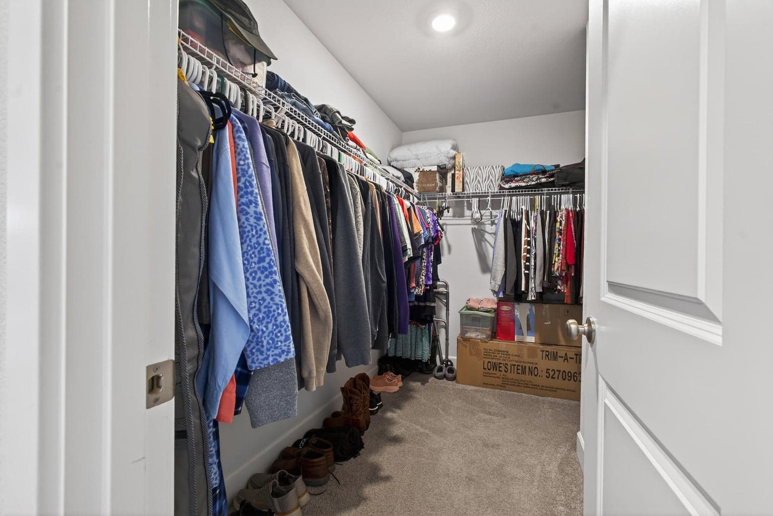 Walk-In Closet /Primary Bedroom