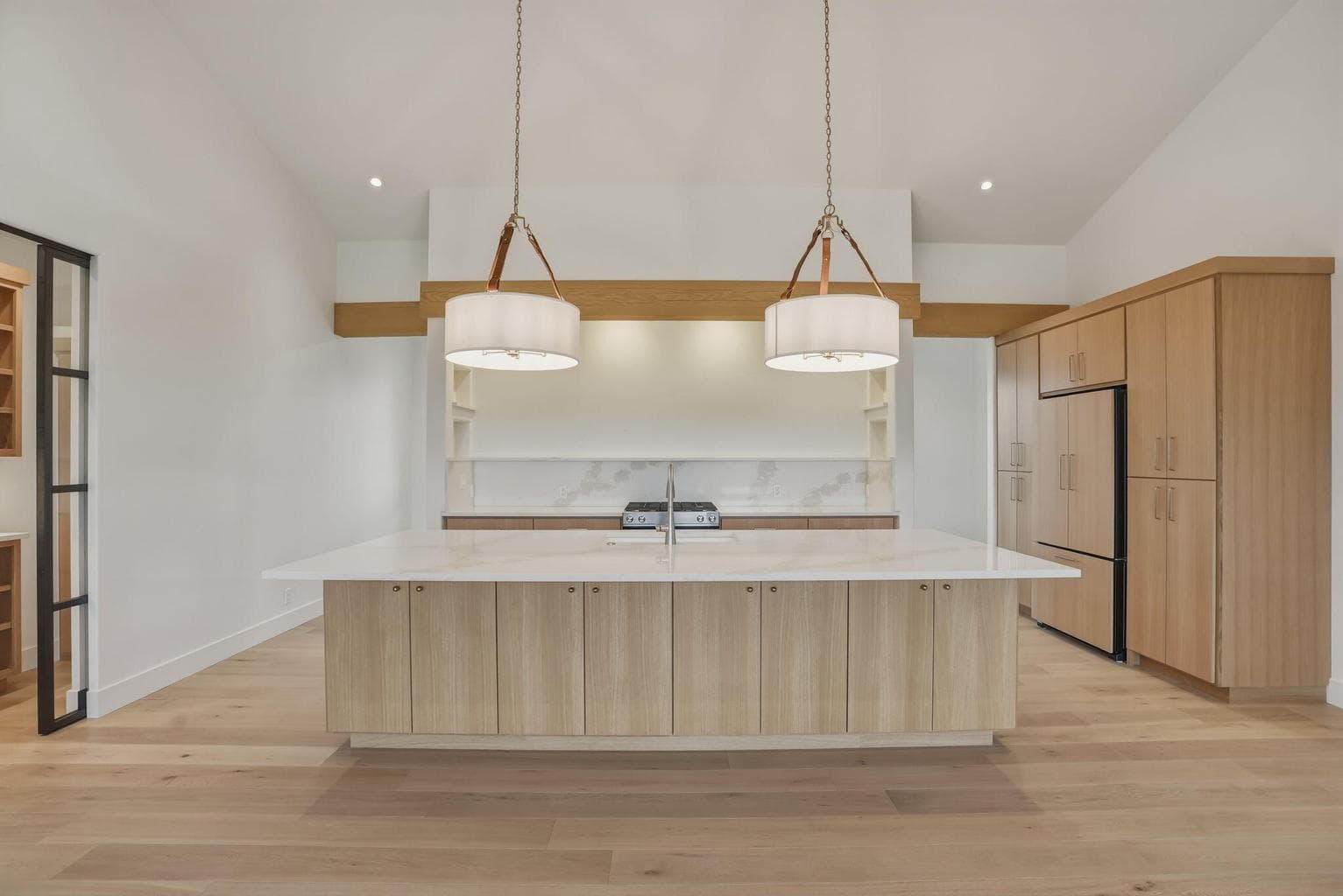 Photo of 7780 SW Wickiup Avenue 8 of 58